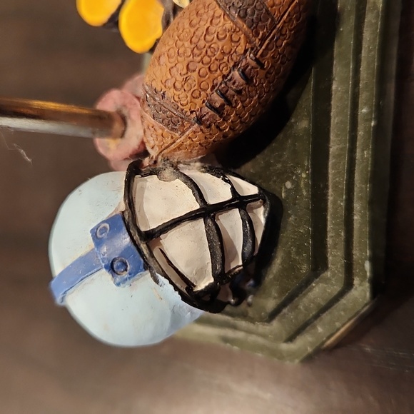 Vintage K's Collection, Football figurine, #17 - Picture 7 of 16